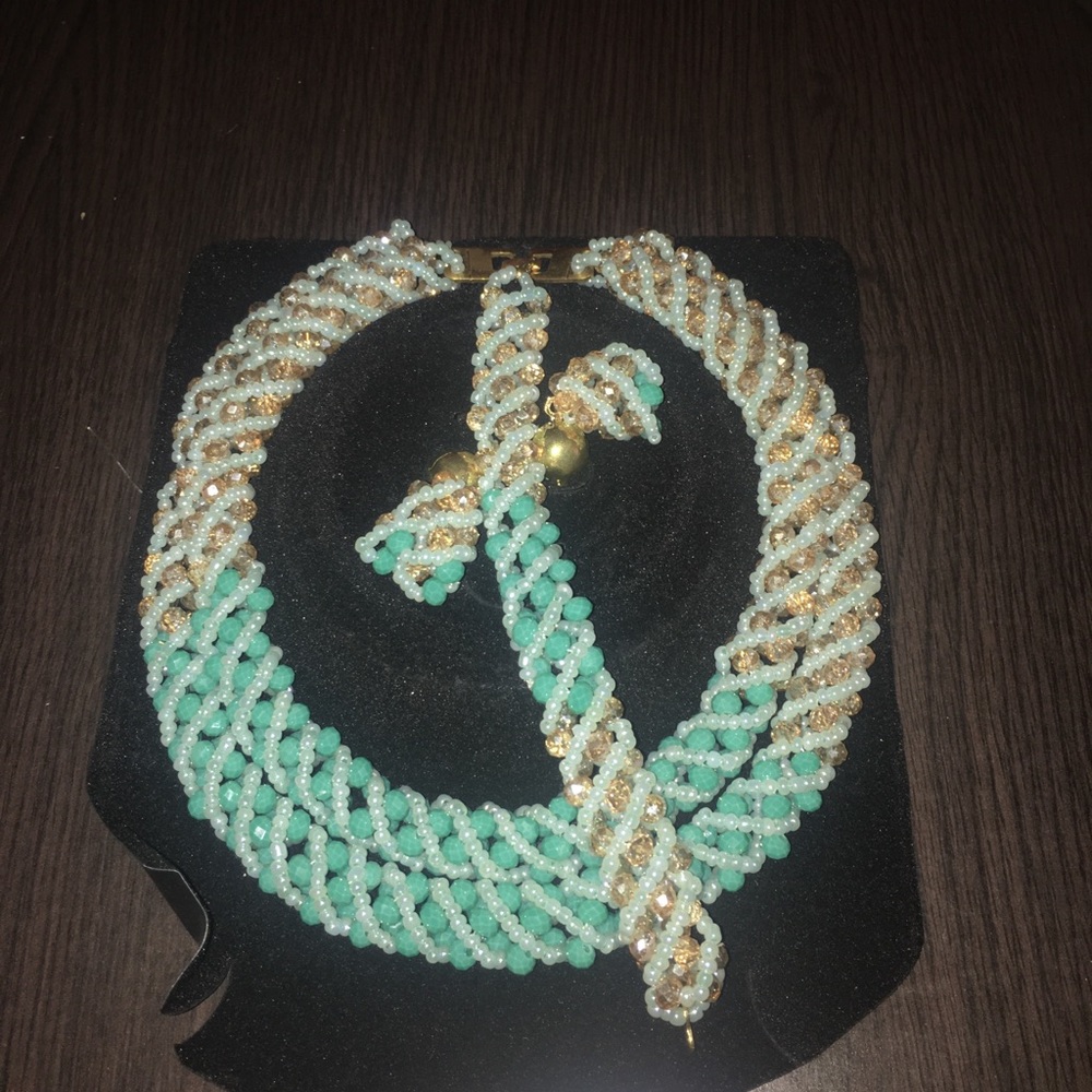 African jewelry set necklace, bracelet, earrings